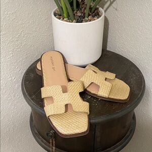 Madden girl Hadyn Beige Woven Slide Sandals